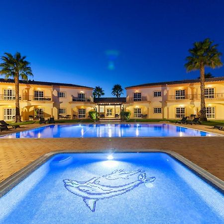 Atalaia Sol Aparthotel - Tennis & Heated Pool In Winter ลากอส ภายนอก รูปภาพ